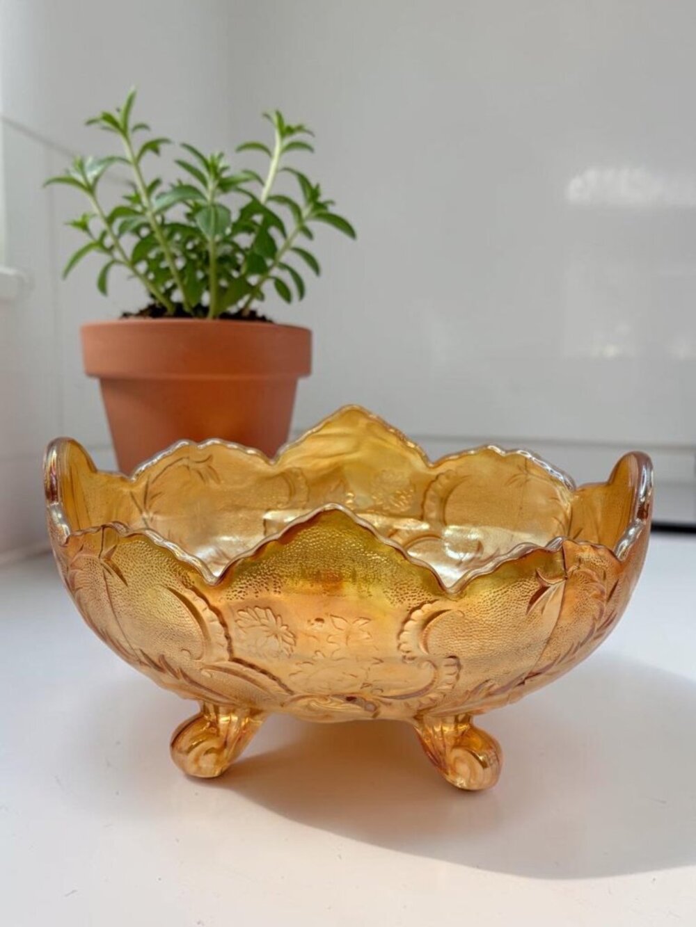 VTG Jeannette Iridescent Glass Lombardi Carnival Footed Fruit Bowl Marigold
